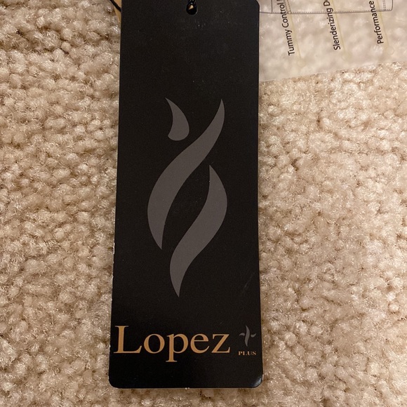 Nancy Lopez NWT golf skort in gray - Women’s size 22. - Picture 8 of 14